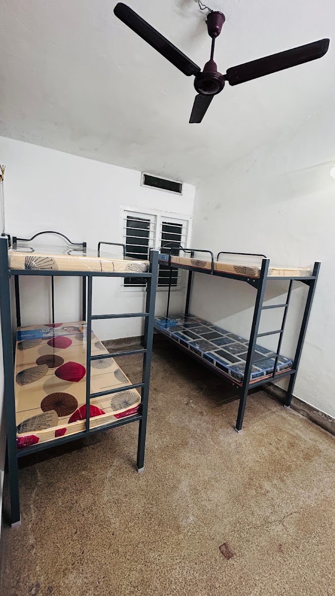 Luka’s PG - Gents Accommodation – Boys PG in Kochi preview photo 2