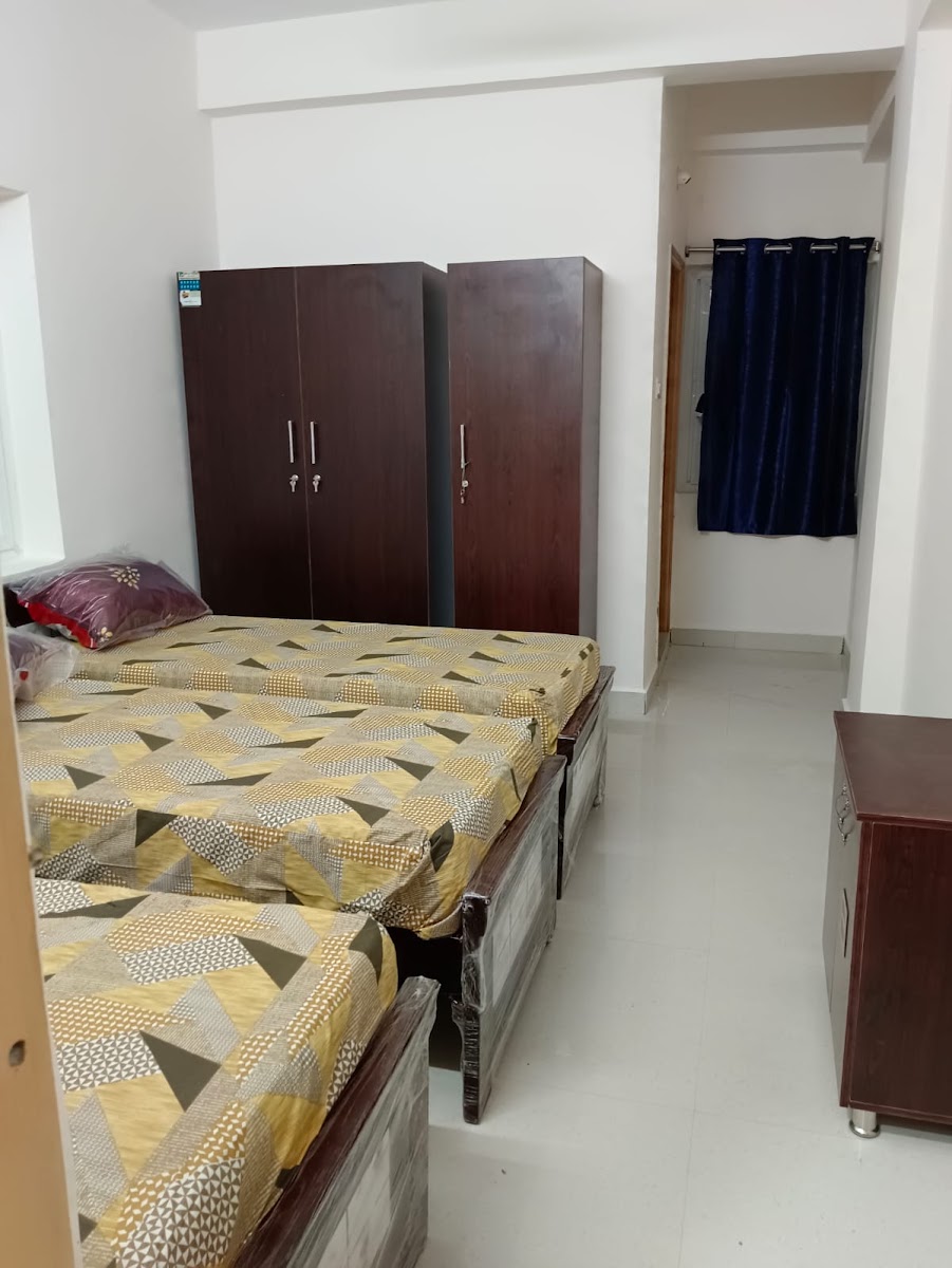 SUNRISE CORPORATE ACCOMMODATION WOMENS PG