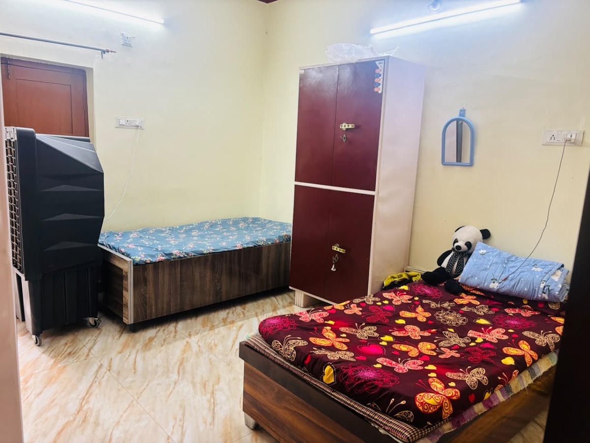 I&J Girls PG – Girls PG in Raipur preview photo 1