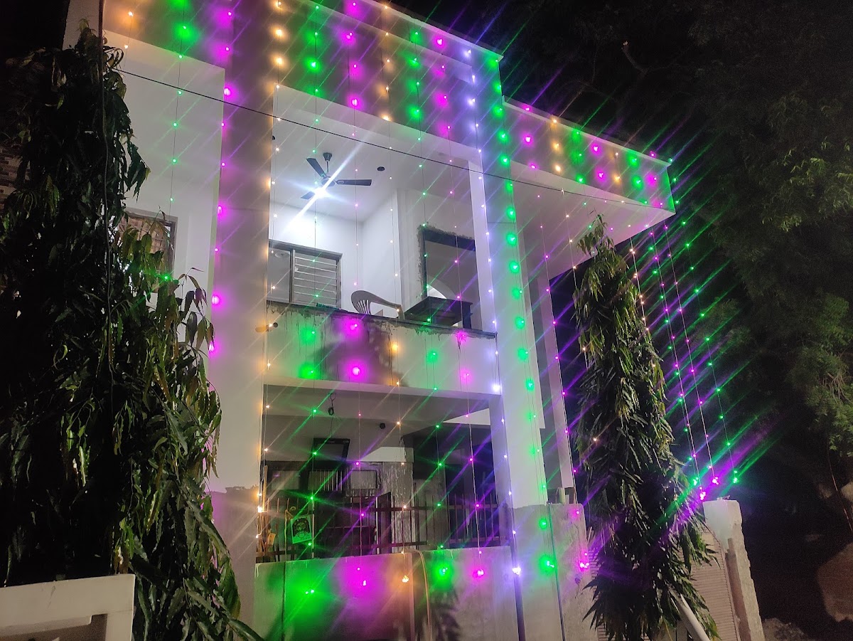 44 Om Girls Hostel