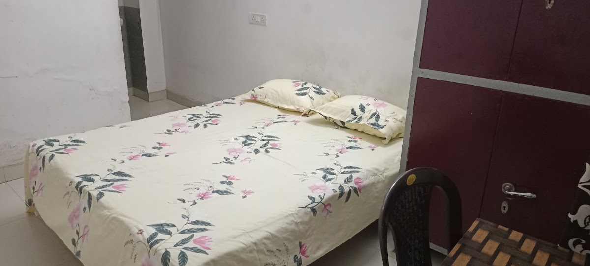 New Era Girls Hostel – Girls PG in Varanasi preview photo 1
