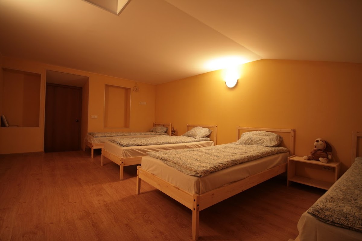 Trinity Paying Guest & Hostel For Boys – Boys PG in Kochi preview photo 1