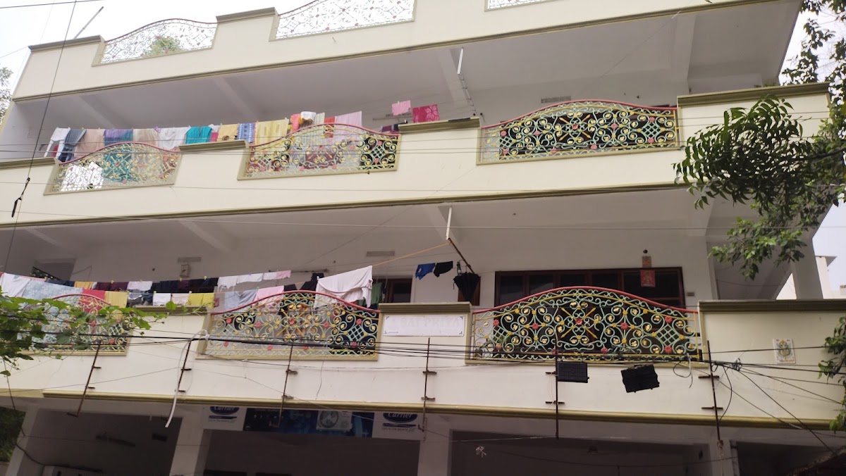 Sri Executive Working Women's Hostel