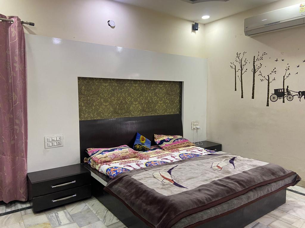 CHAWLA HOUSE (P.G FOR GIRLS)