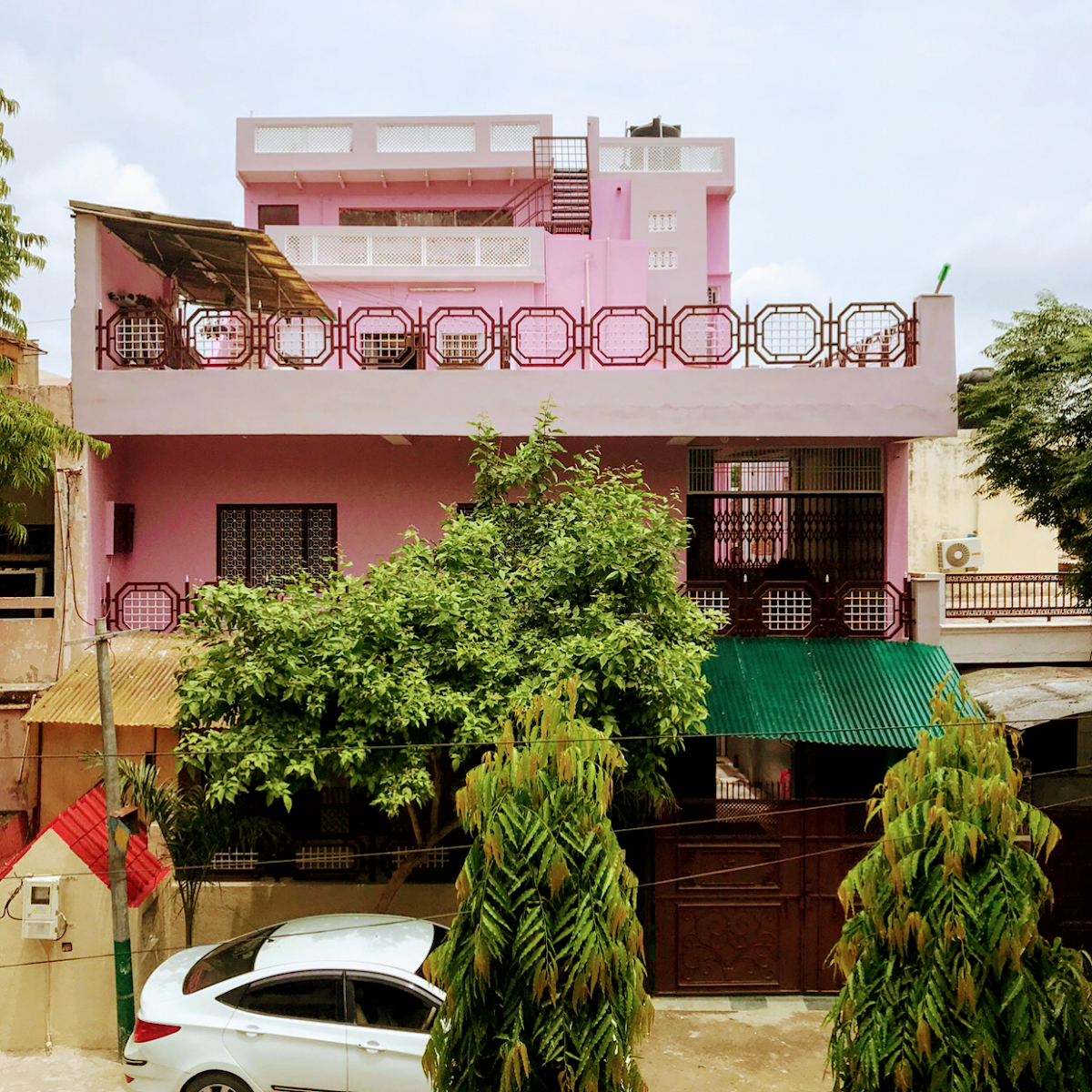 Mahi Girls Hostel