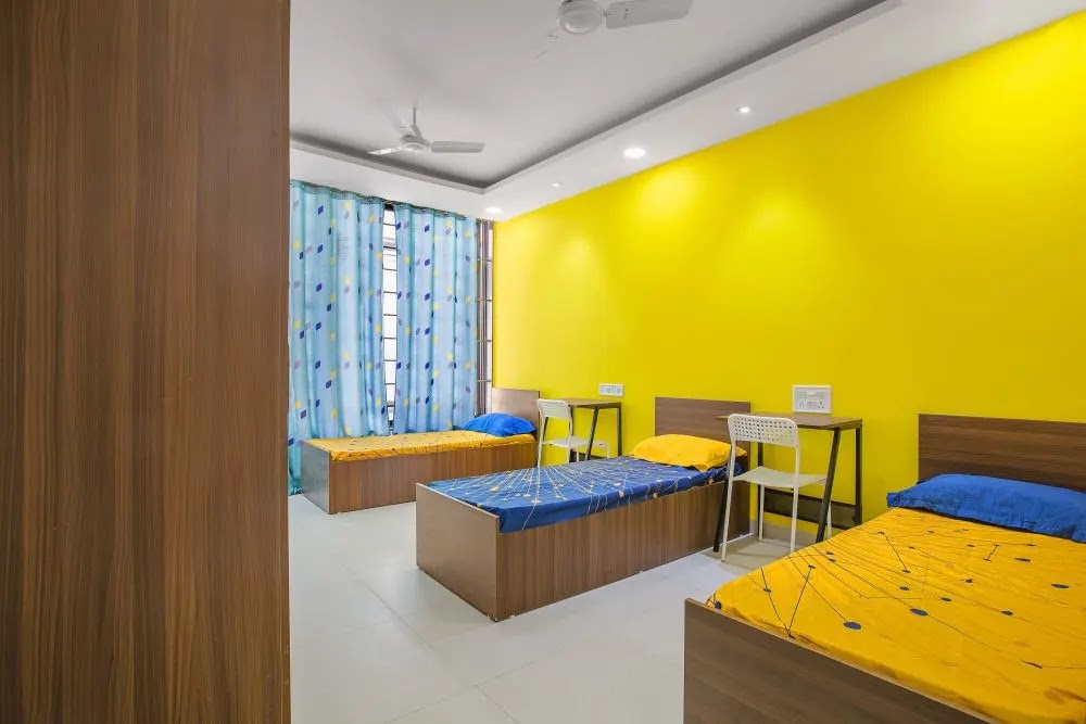 Stanza Living Beira House | Boys PG in Geeta Bhawan preview 1