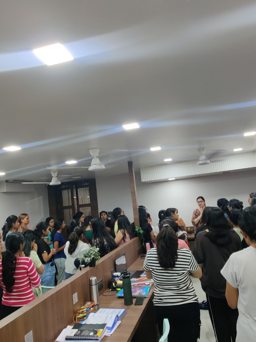 youstel hostel - girls hostel in pune , jain girls hostel,pg for girls,best/top girls hostel,luxury girls hostel in pune preview 1