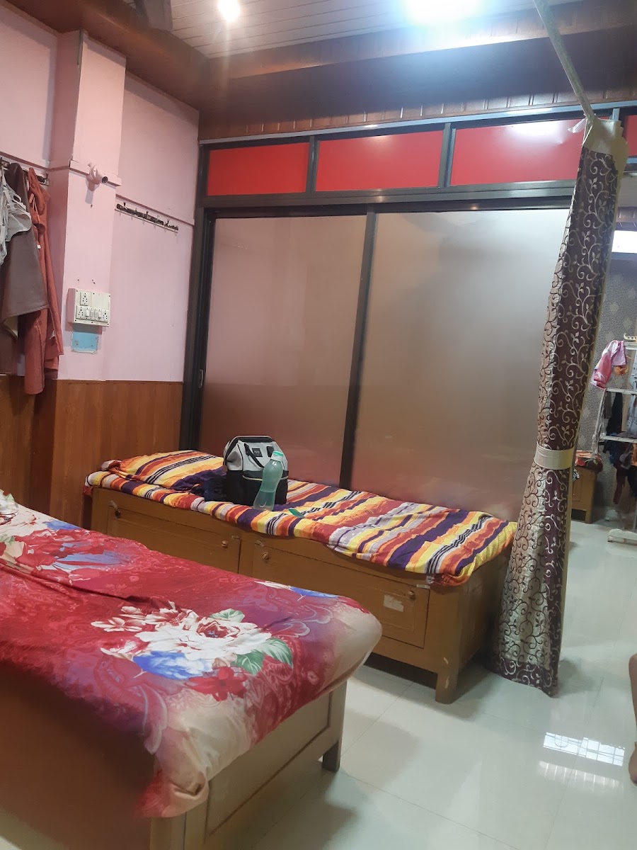 RED CORAL GIRLS PG HOUSE – Girls PG in Mumbai preview photo 1