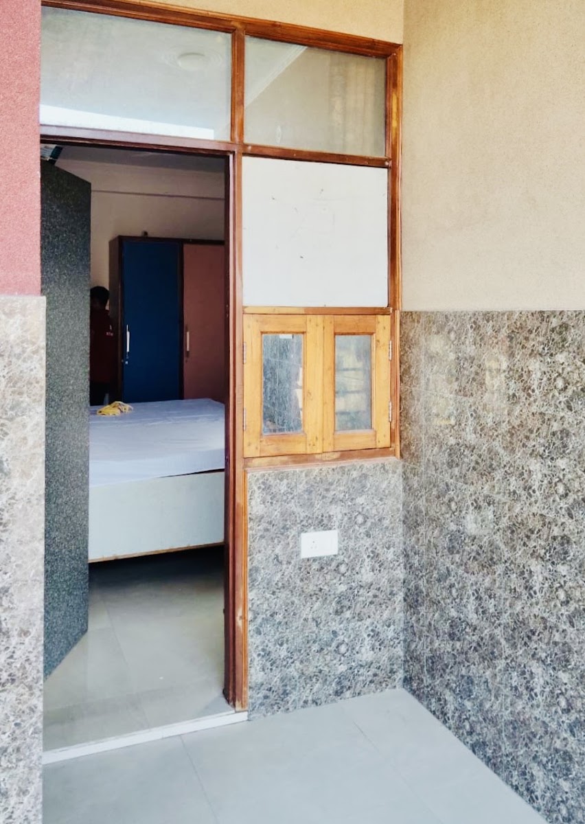 Girls P.G in Sector 126 Noida