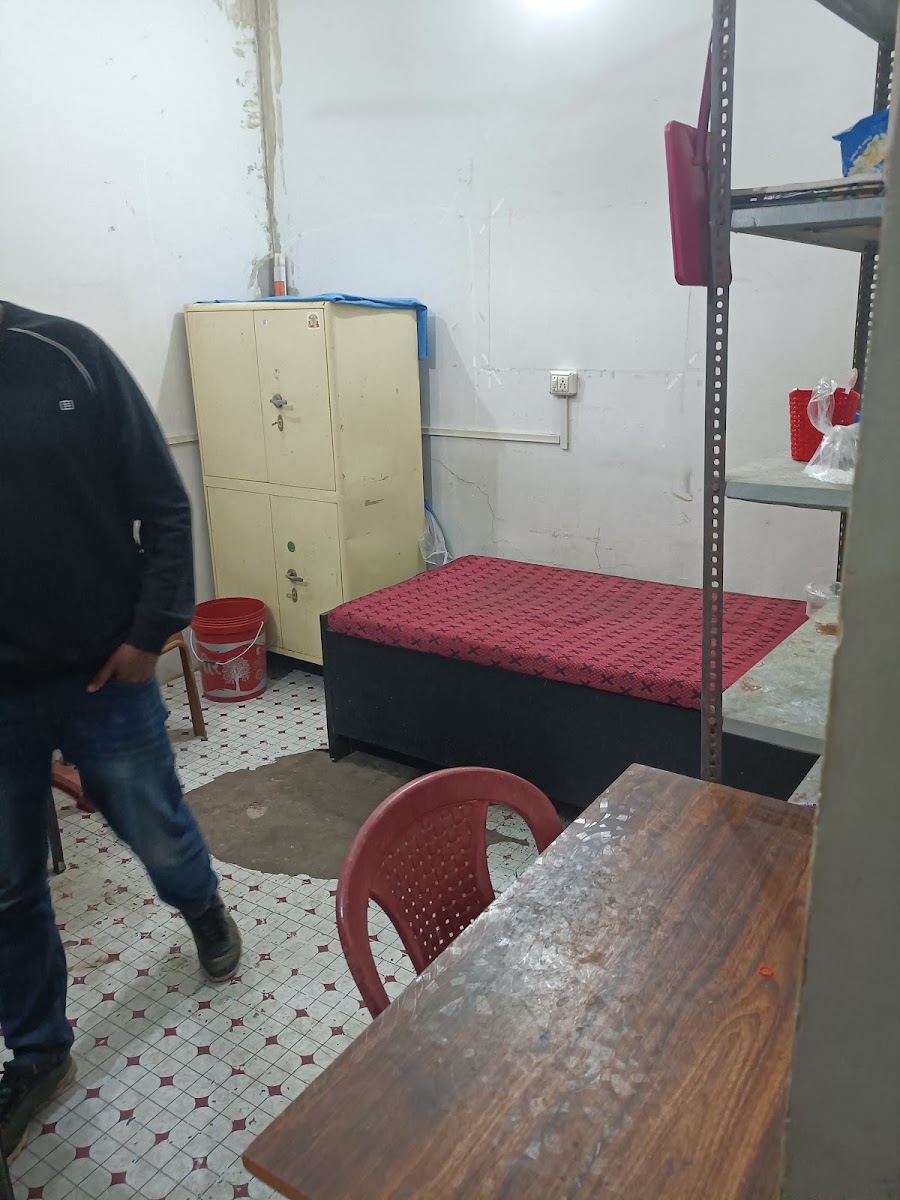 Apna Ghar Boys Hostel – Boys PG in Prayagraj preview photo 2
