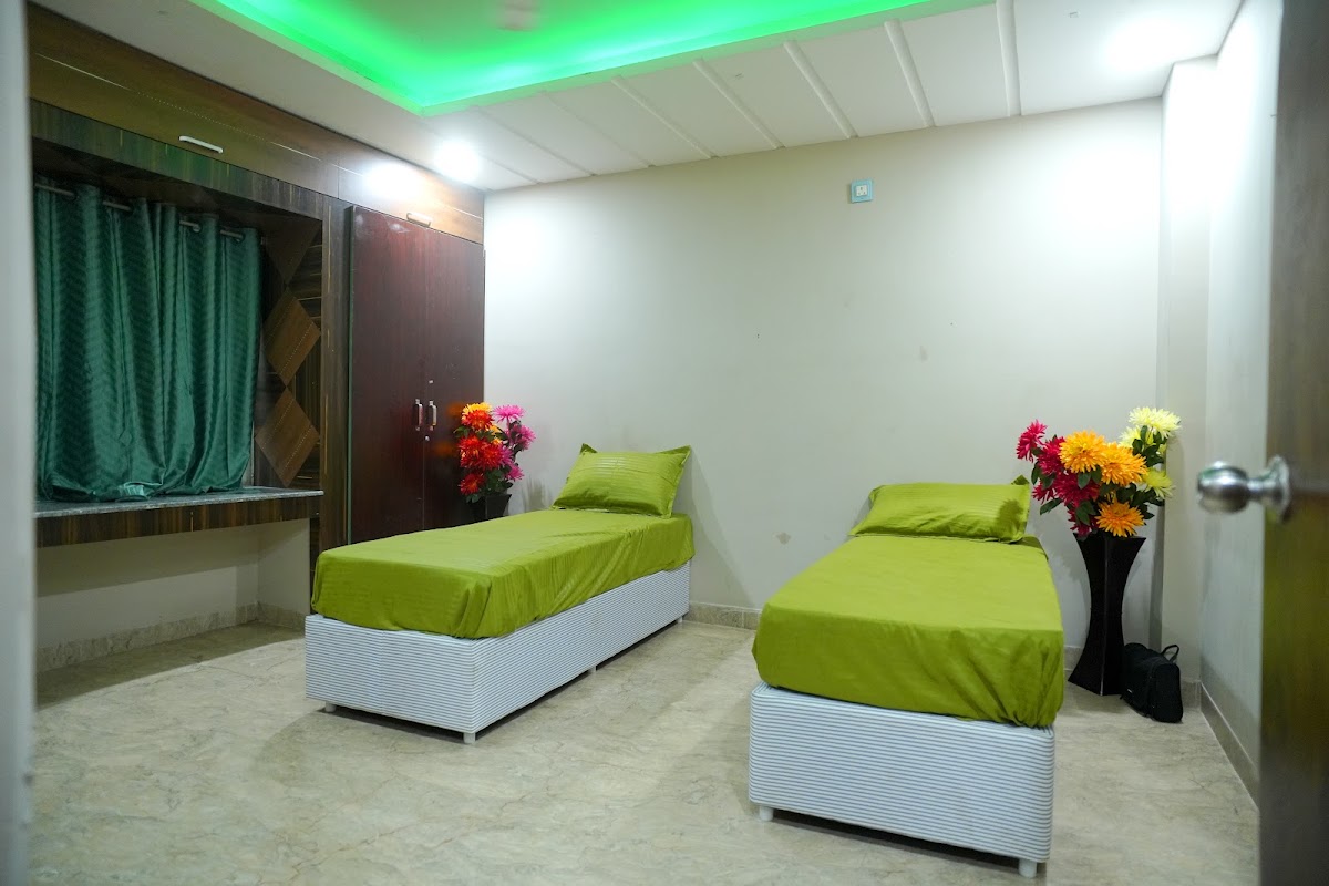 Rvens Men’s PG Hostel – Sethammadhara – Boys PG in Visakhapatnam preview photo 1