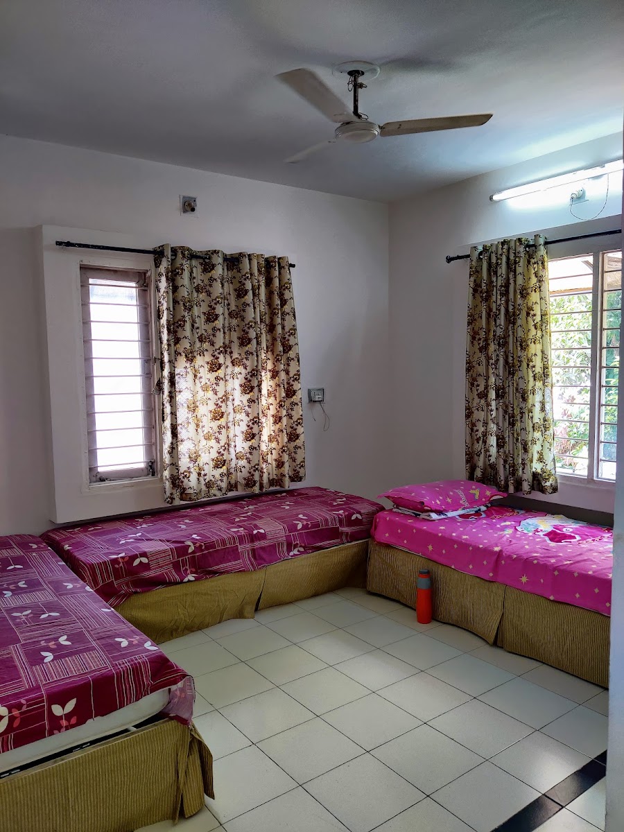 AARYA PG AND HOSTEL FOR GIRLS & BOYS – Co-ed in Gandhinagar preview photo 2