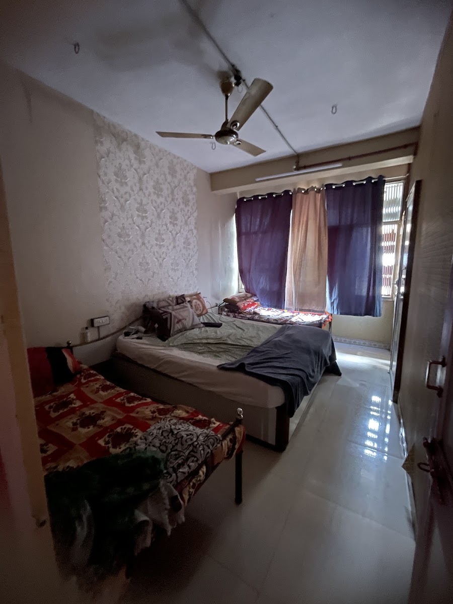 Madhurika Girl's PG – Girls PG in Surat preview photo 2