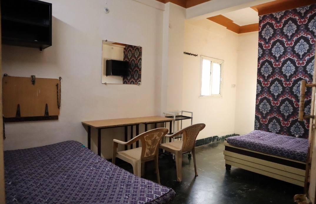 Happy Boys Hostel preview 1