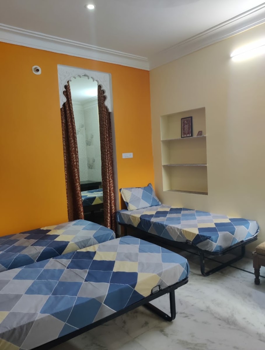 Aakash Girls Hostel – Girls PG in Udaipur preview photo 1
