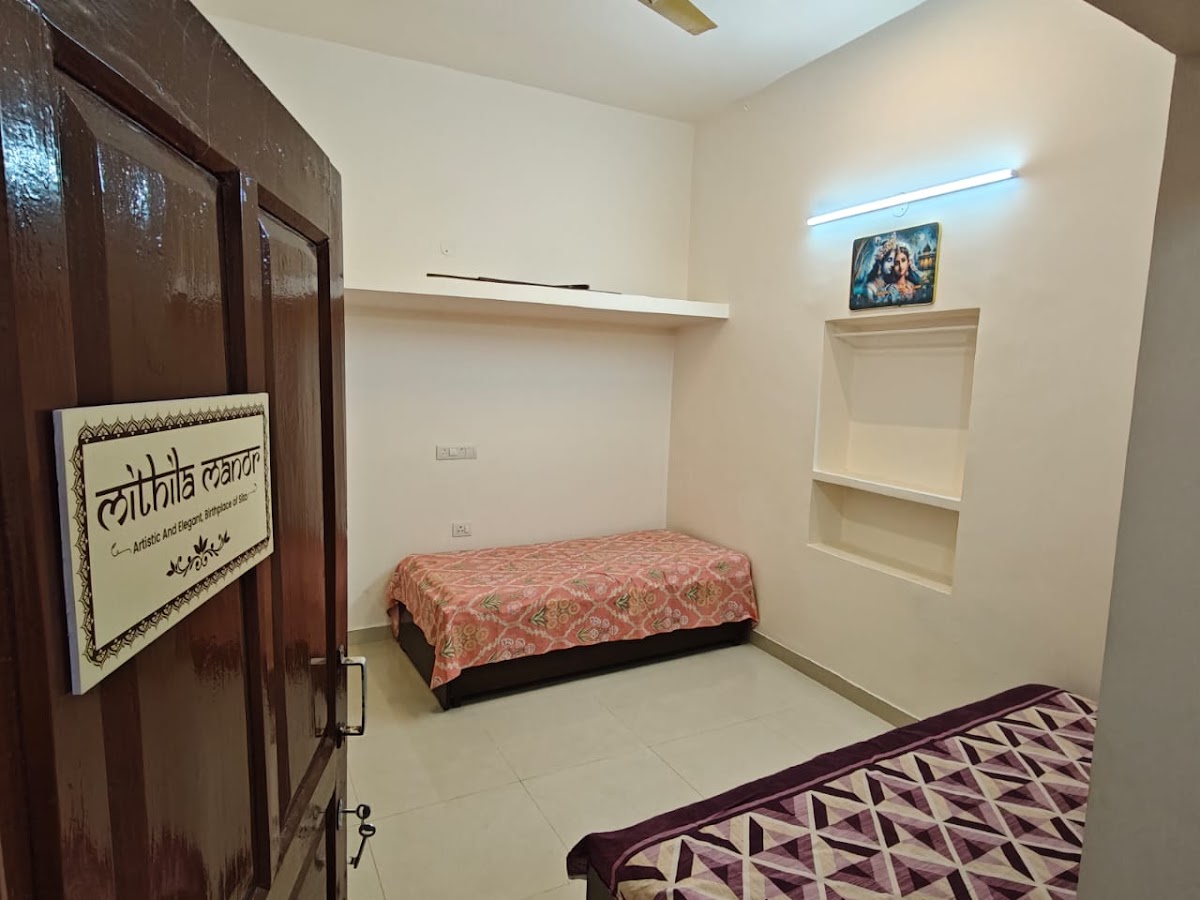 Sri Siya Stays – Girls Paying Guest Accommodation – Girls PG in Lucknow preview photo 1