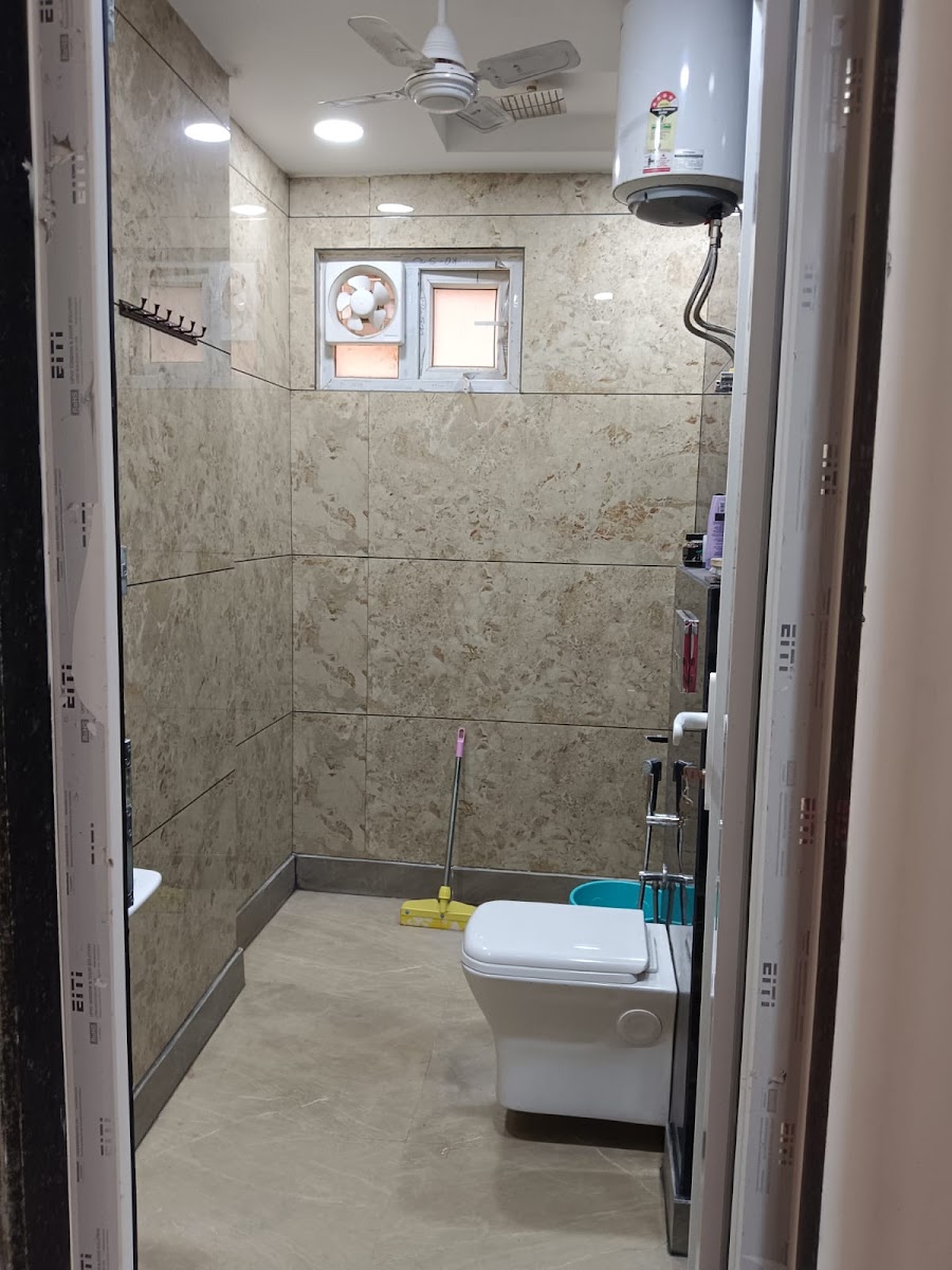 5 star Hostel preview 2