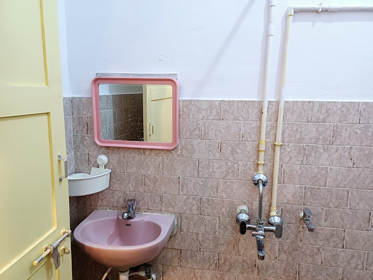 Santhoshi PG Accommodation preview 2