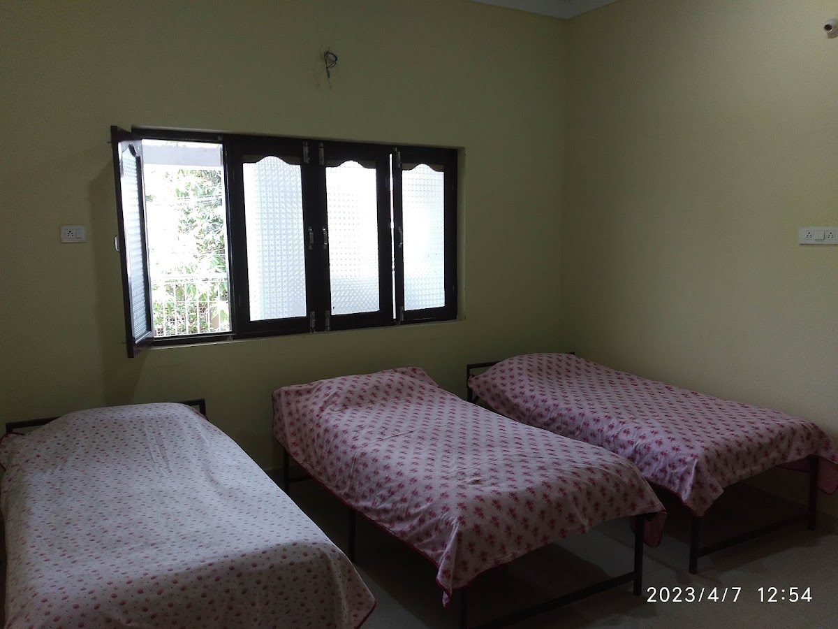 ShriHomes Girls Hostel – Girls PG in Jabalpur preview photo 1