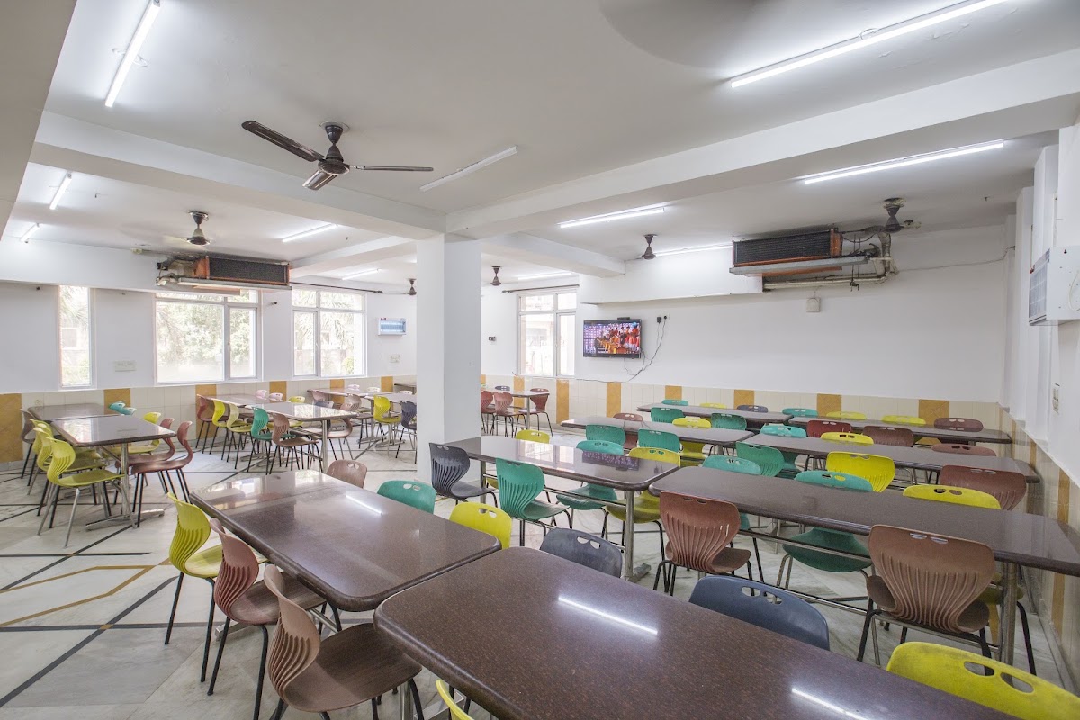 Stanza Living Chicago House | Girls PG in Knowledge Park preview 2
