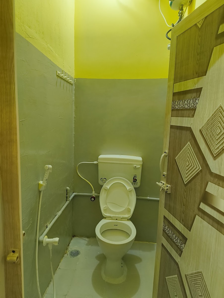 Haya womens in Trichy | Ladies hostel in trichy – Girls PG in Tiruchirappalli preview photo 1