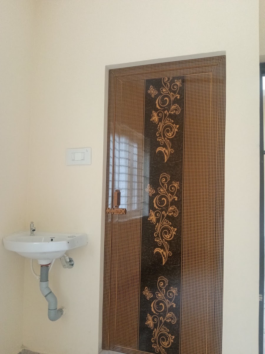 Sri Poonjolai & Sri roja ladies hostel's – Girls PG in Tiruchirappalli preview photo 1