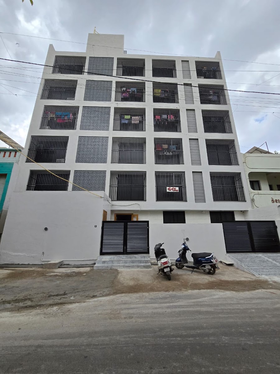Shraddha Girls Hostel