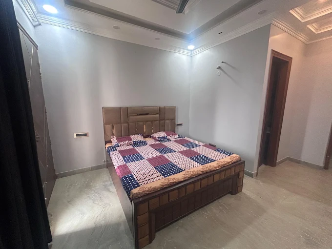 Single Bed photo 1